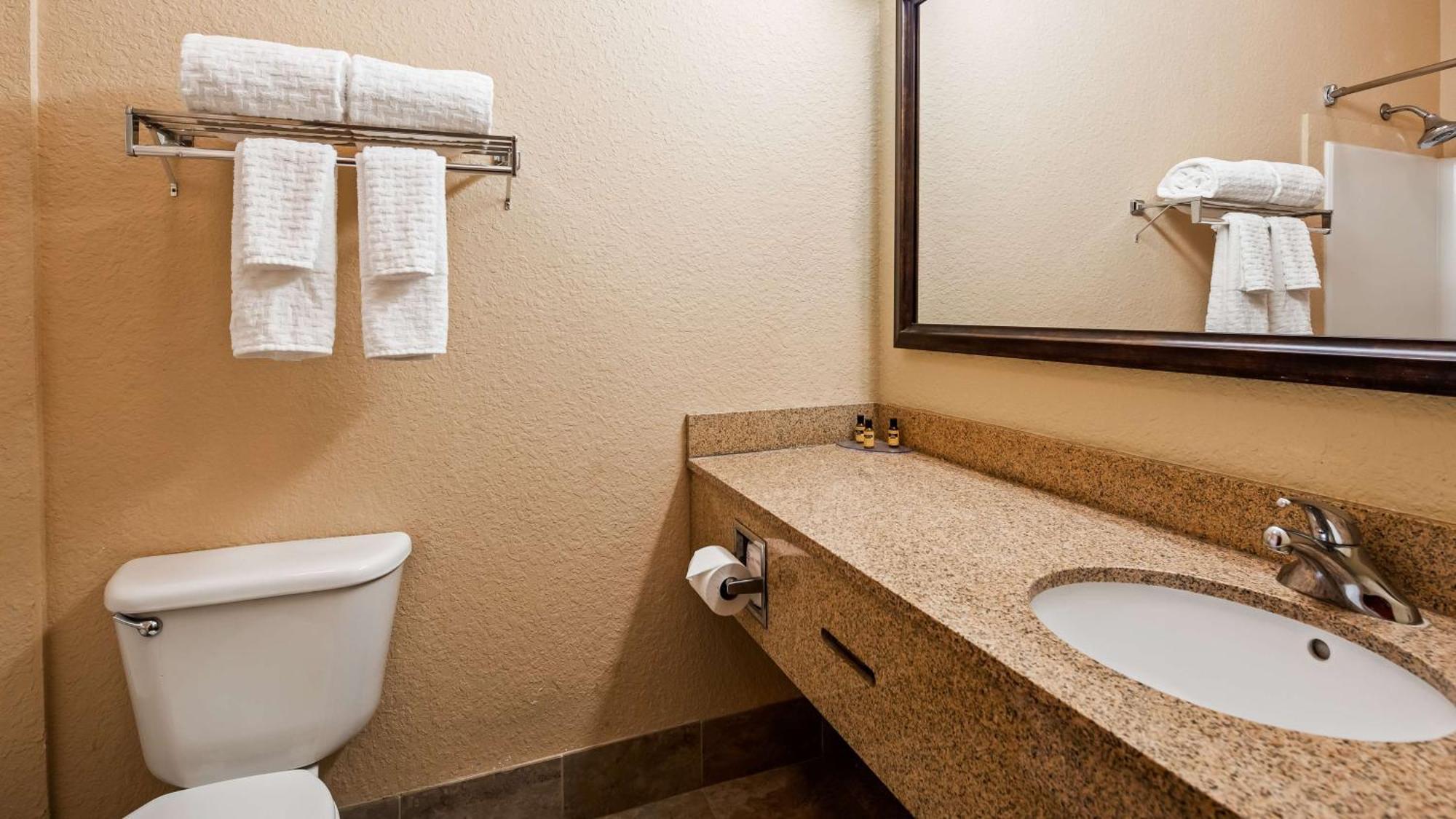 Best Western Plus Strawberry Inn & Suites Knoxville Exterior foto