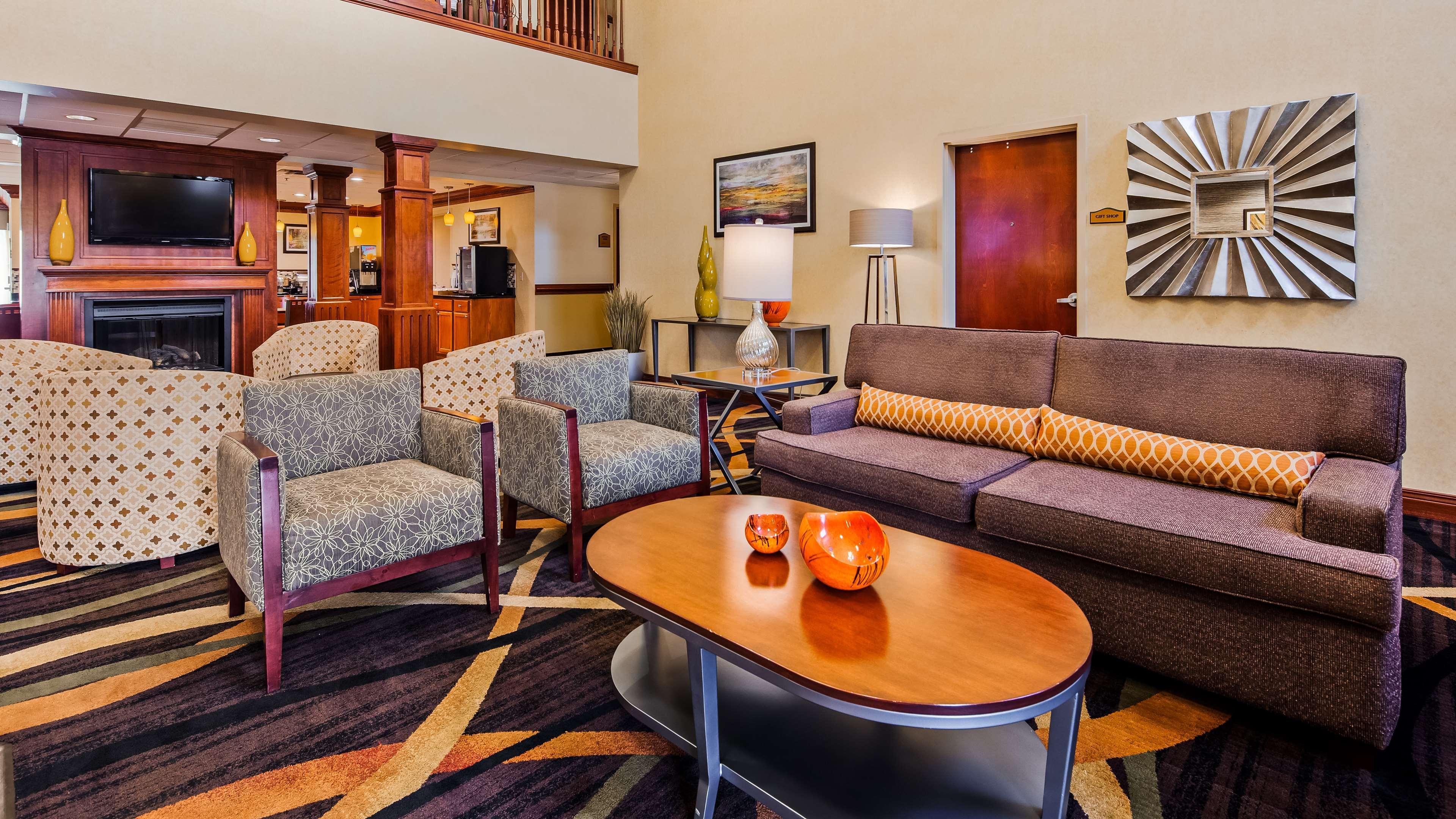 Best Western Plus Strawberry Inn & Suites Knoxville Exterior foto
